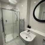 Fantastic 1-bed Flat In The Heart Of Clifton Διαμέρισμα