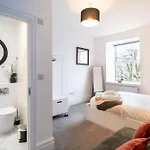 Fantastic 1-bed Flat In The Heart Of Clifton