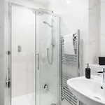 Fantastic 1-bed Flat In The Heart Of Clifton アパート