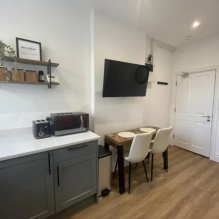 Fantastic 1-bed Flat In The Heart Of Clifton Appartement