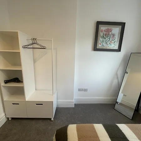 Fantastic 1-bed Flat In The Heart Of Clifton 아파트 브리스틀