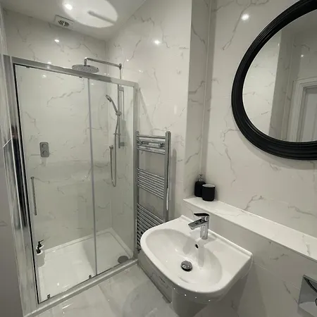 Fantastic 1-bed Flat In The Heart Of Clifton Appartement