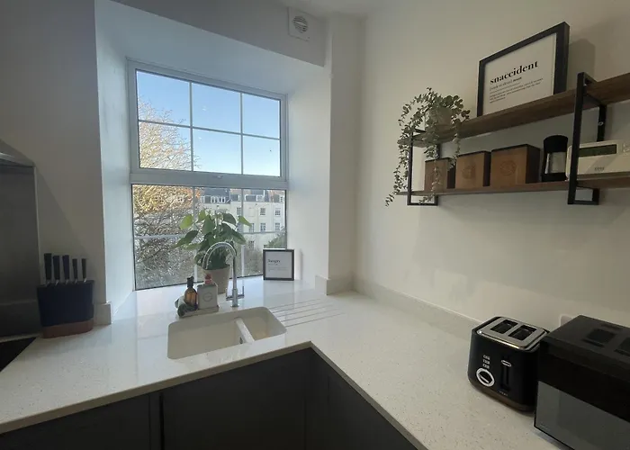 Fantastic 1-bed Flat In The Heart Of Clifton Bristol