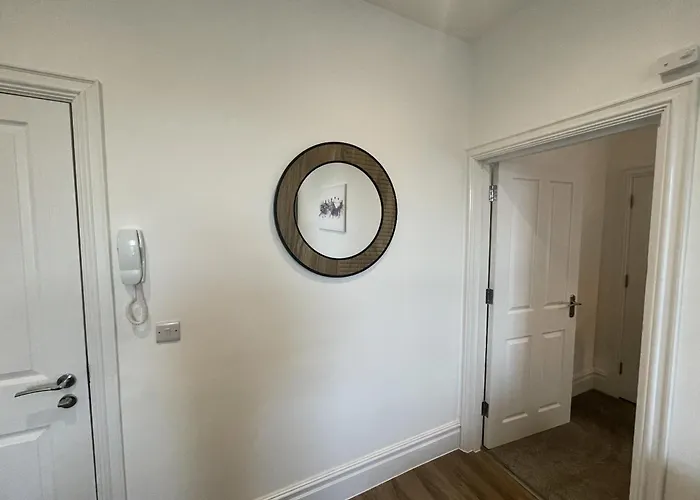 Fantastic 1-bed Flat In The Heart Of Clifton *