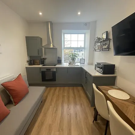 Fantastic 1-bed Flat In The Heart Of Clifton Apartamento Bristol