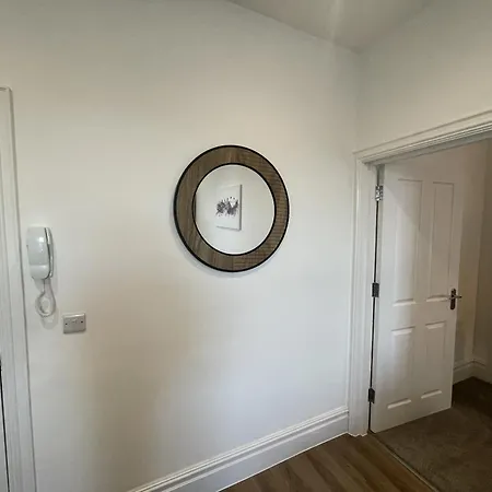 Fantastic 1-bed Flat In The Heart Of Clifton *